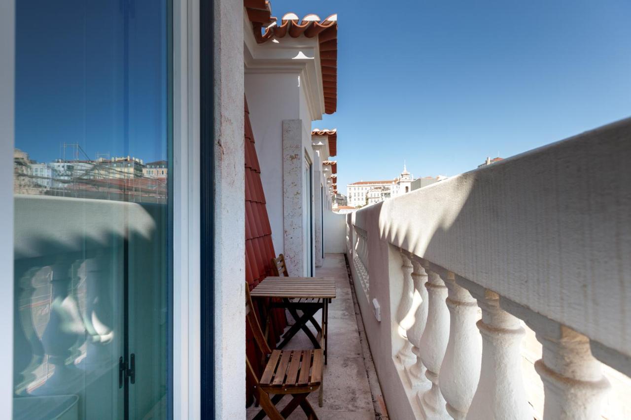 Flh Praca Comercio Artistic Flat With Balcony Lisbon Luaran gambar
